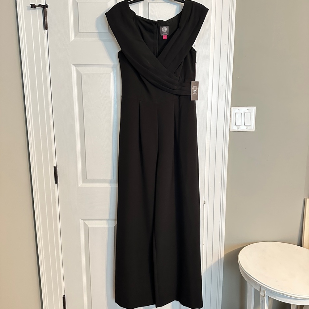 NWT Vince Camuto Black Jumpsuit - Size 6